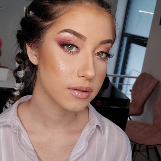 Gloss studio #nis Make-up / šminkanje Profesionalno šminkanje