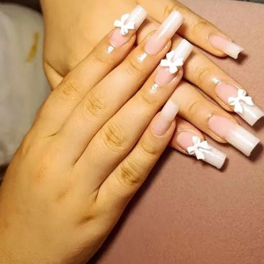 Magic #beograd Izlivanje noktiju Izlivanje noktiju gelom - L dužina