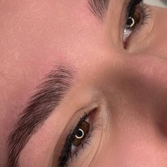 Liberty beauty studio #beograd Obrve Brow lamination