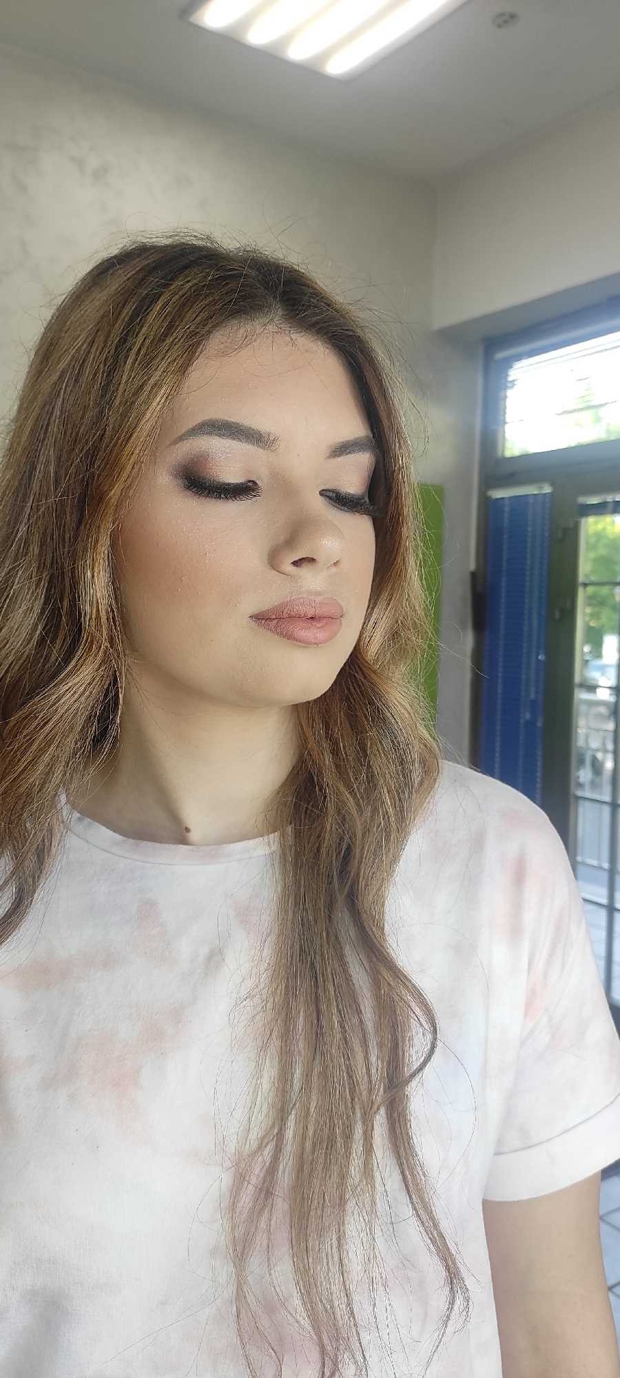 Lutka #beograd Make-up / šminkanje Profesionalno šminkanje + veštačke trepavice
