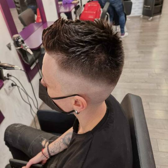 Alfaparf Studio Ada Mall #beograd Muško šišanje Muško šišanje mašinicom + makazama