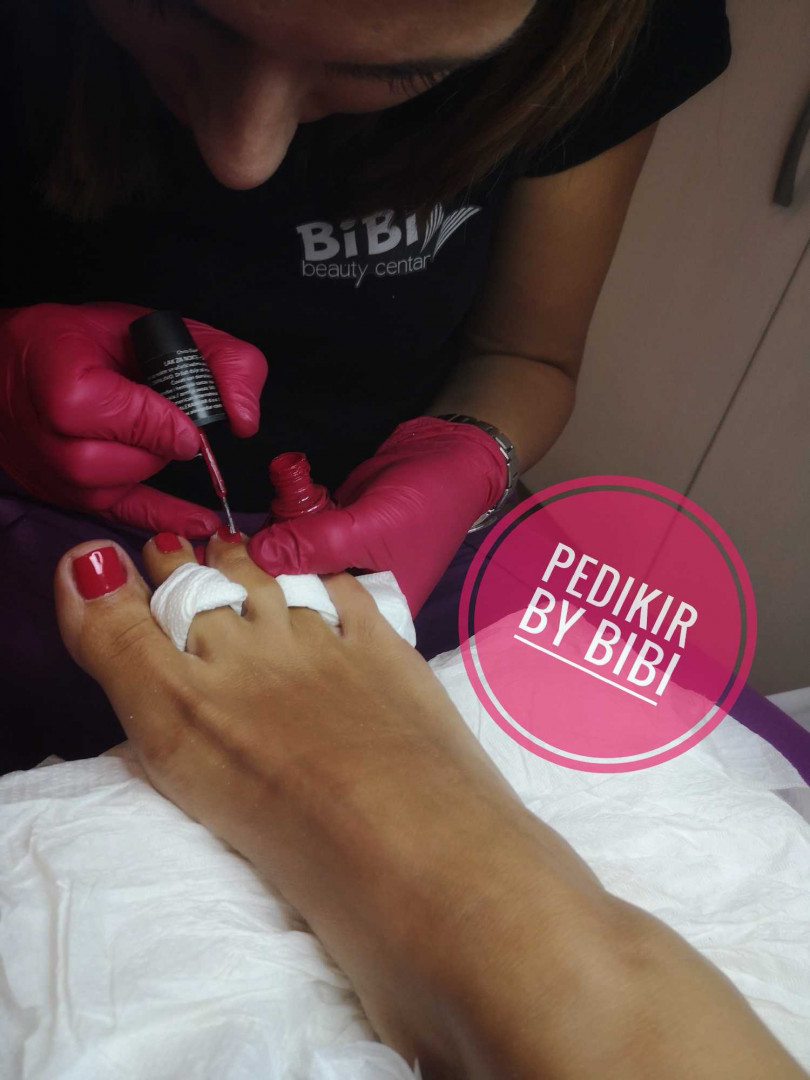 Bibi beauty centar #beograd Estetski pedikir Estetski pedikir + gel lak