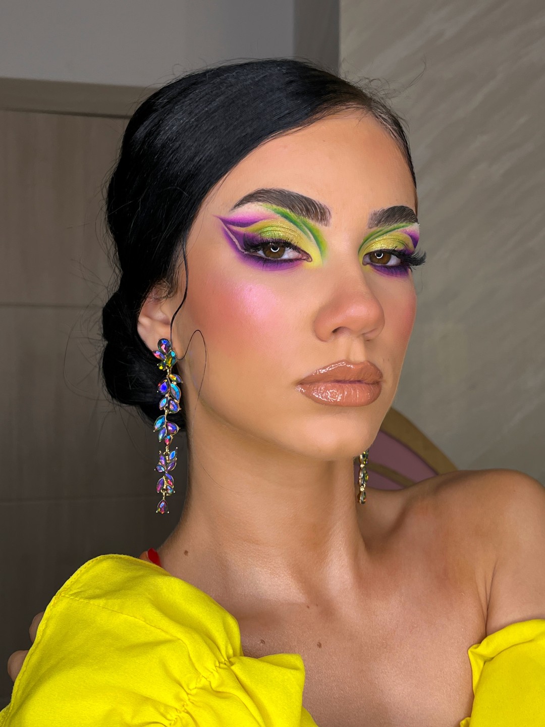 Golden beauty by Mimi #nis Make-up / šminkanje Profesionalno šminkanje + veštačke trepavice
