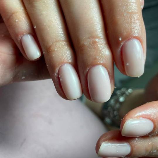 Bibi beauty centar #beograd Ojačavanje noktiju Ojačavanje prirodnih noktiju gelom ojacanje noktiju