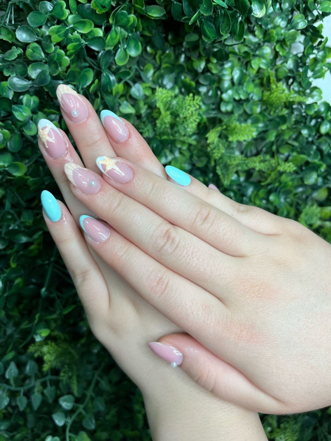 Estetic Studio 7 #beograd Izlivanje noktiju Korekcija izlivanja noktiju gelom - M dužina