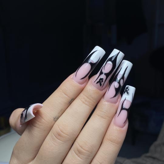 Beautopia #beograd Nadogradnja noktiju Nadogradnja noktiju tipsama - L dužina