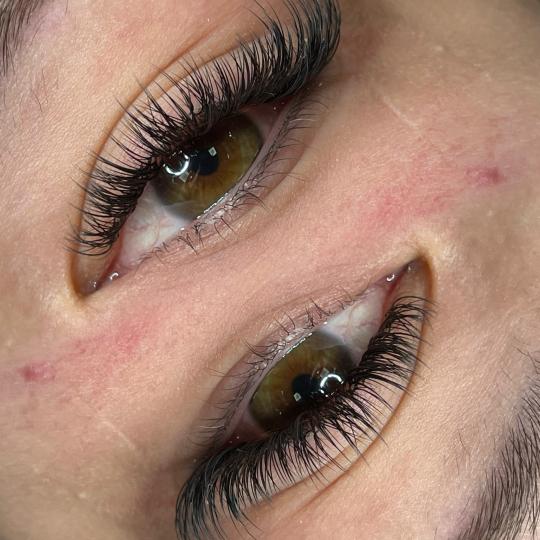 Mask #beograd Nadogradnja trepavica Nadogradnja svilenih trepavica - 2D