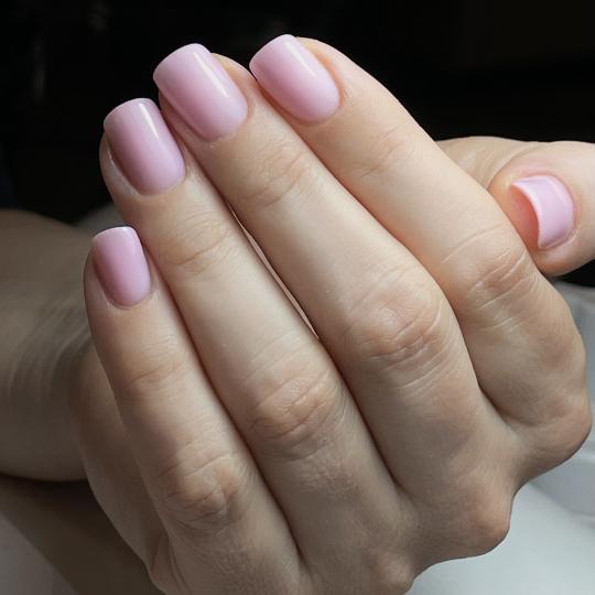 Nails Studio #beograd Ojačavanje noktiju Gel lak / rubber baza