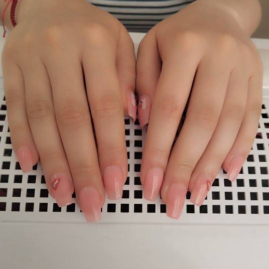 Taci nail art #beograd Izlivanje noktiju Nadogradnja noktiju