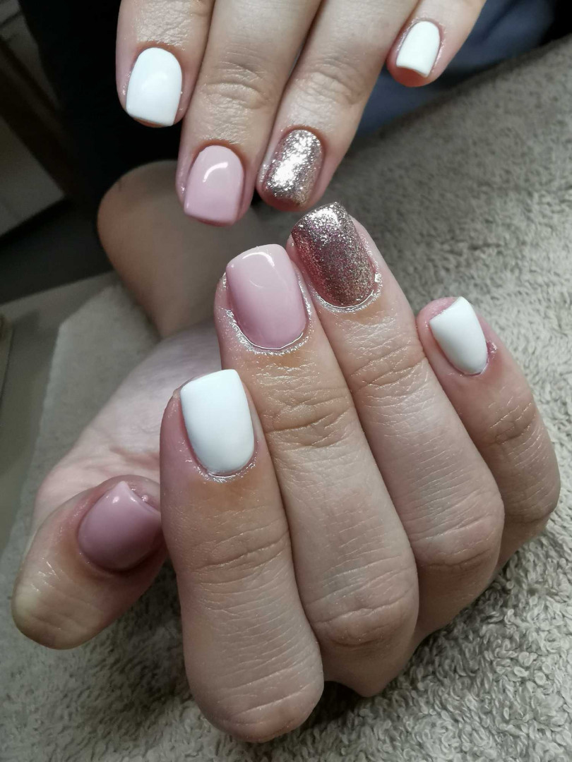 D&D Beauty Center #beograd Ojačavanje noktiju Ojačavanje prirodnih noktiju