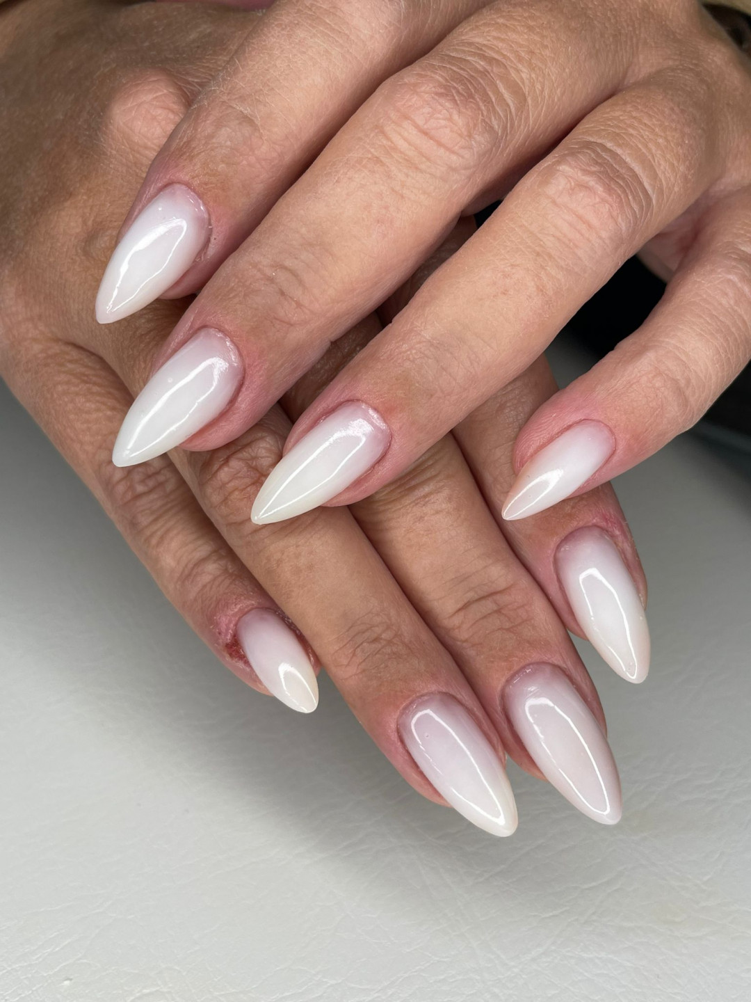 Bling Bling Nails and Lashes #beograd Izlivanje noktiju Izlivanje noktiju gelom - M dužina