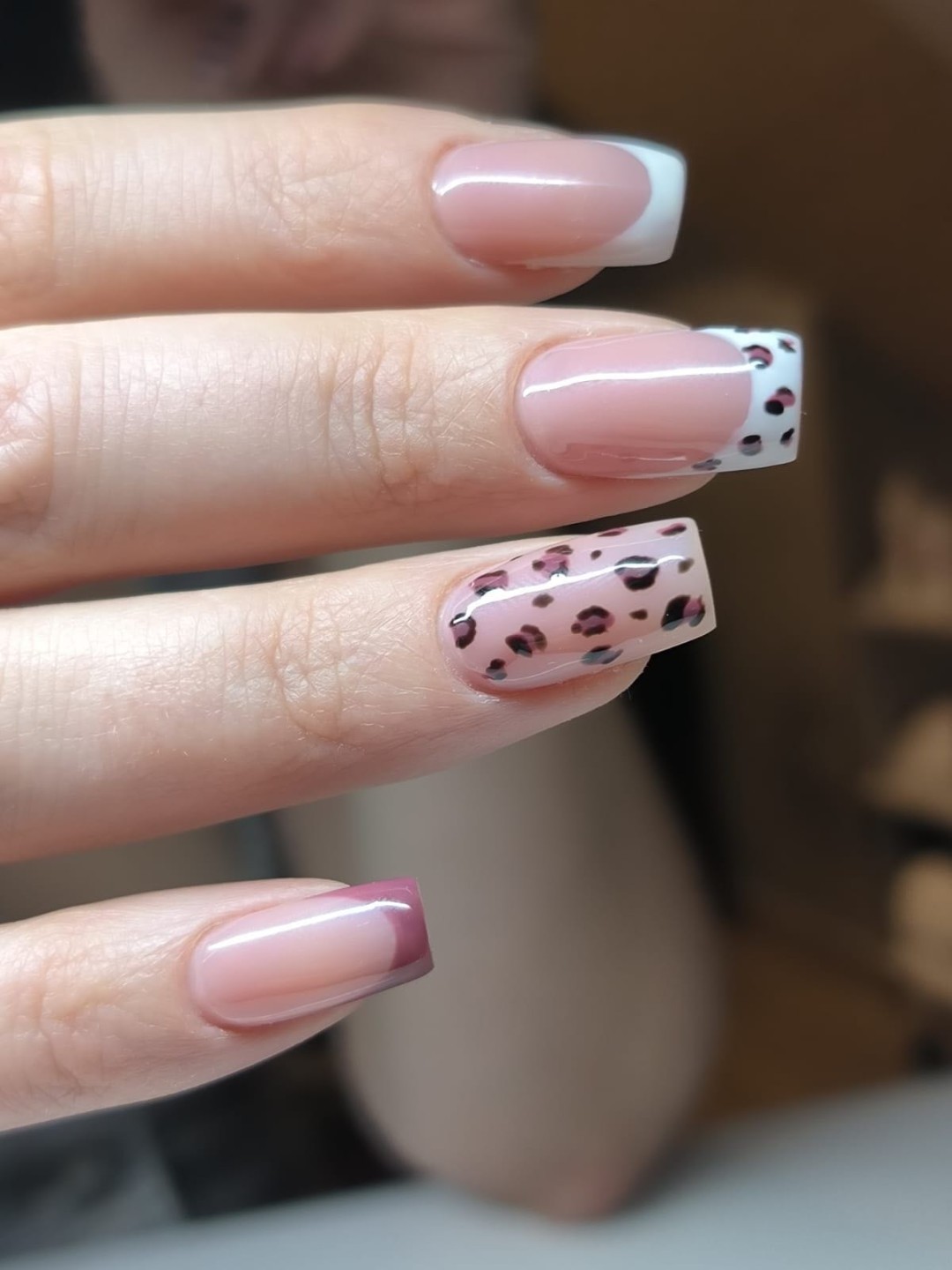 Bibi beauty centar #beograd Ukrašavanje noktiju Izlivanje noktiju + nail art