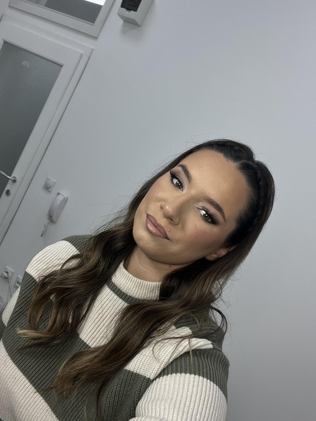 Artist Alex Studio #nis Make-up / šminkanje Profesionalno šminkanje + veštačke trepavice