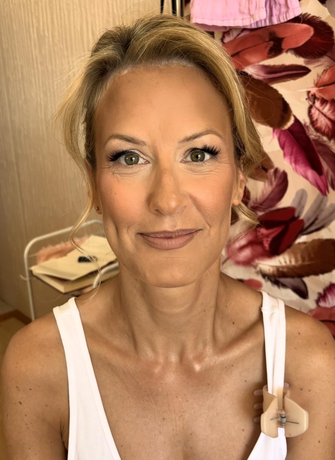 Profesionalno šminkanje - Emaline, Novi Sad Make-up / šminkanje Lice Make-up / šminkanje, Novi Sad, Centar - Stari grad