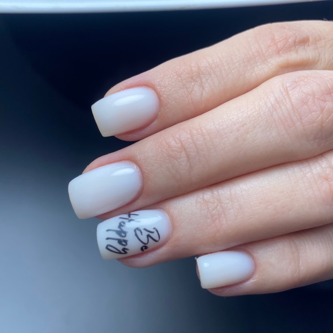 Princess beauty #nis Gel lak Gel lak + ojačavanje prirodnih noktiju gelom u boji