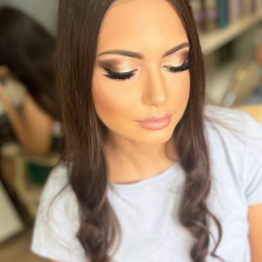 Bibi beauty centar #beograd Make-up / šminkanje Profesionalno šminkanje + veštačke trepavice #sm