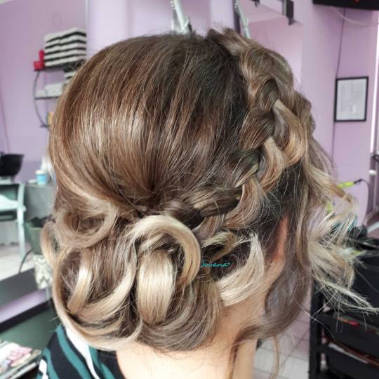 Jovana + #beograd Svečane i frizure za svadbu Svečana frizura - duga kosa