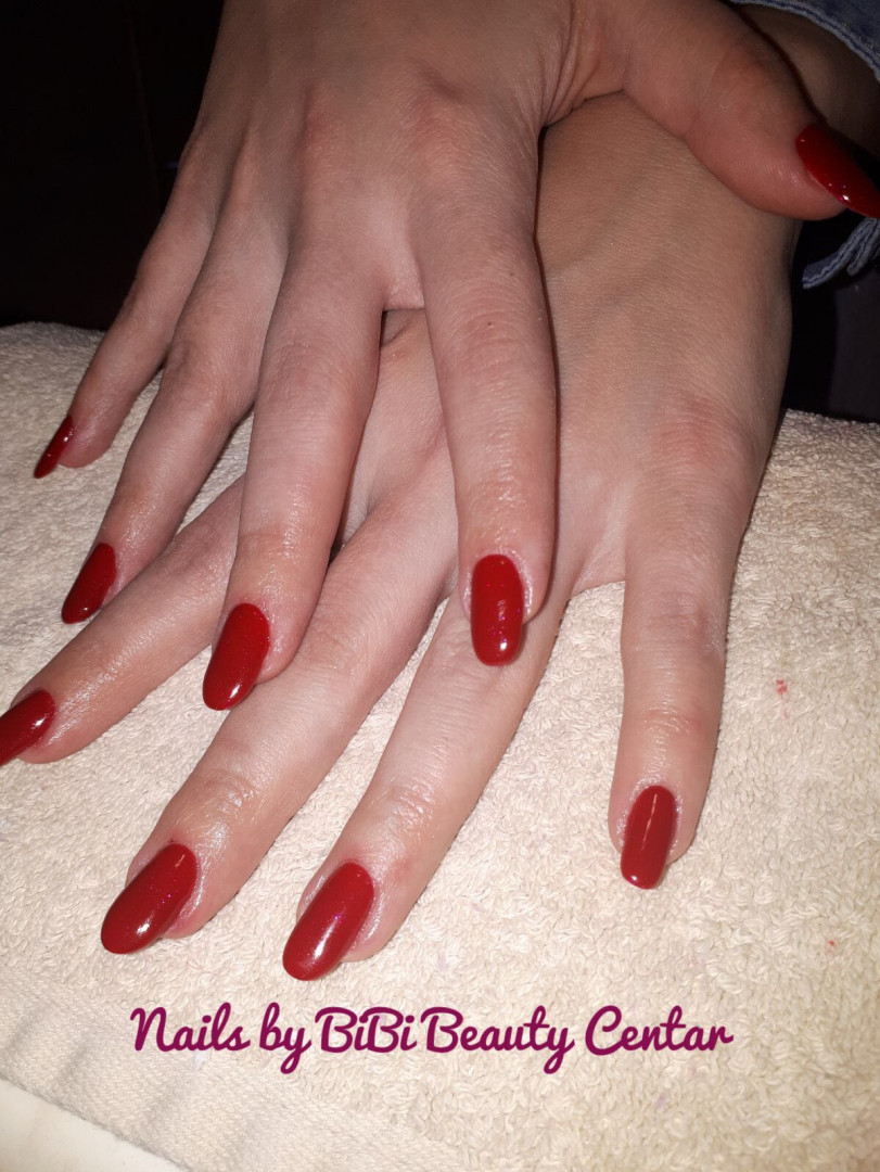 Bibi beauty centar #beograd Korekcija noktiju Korekcija gela