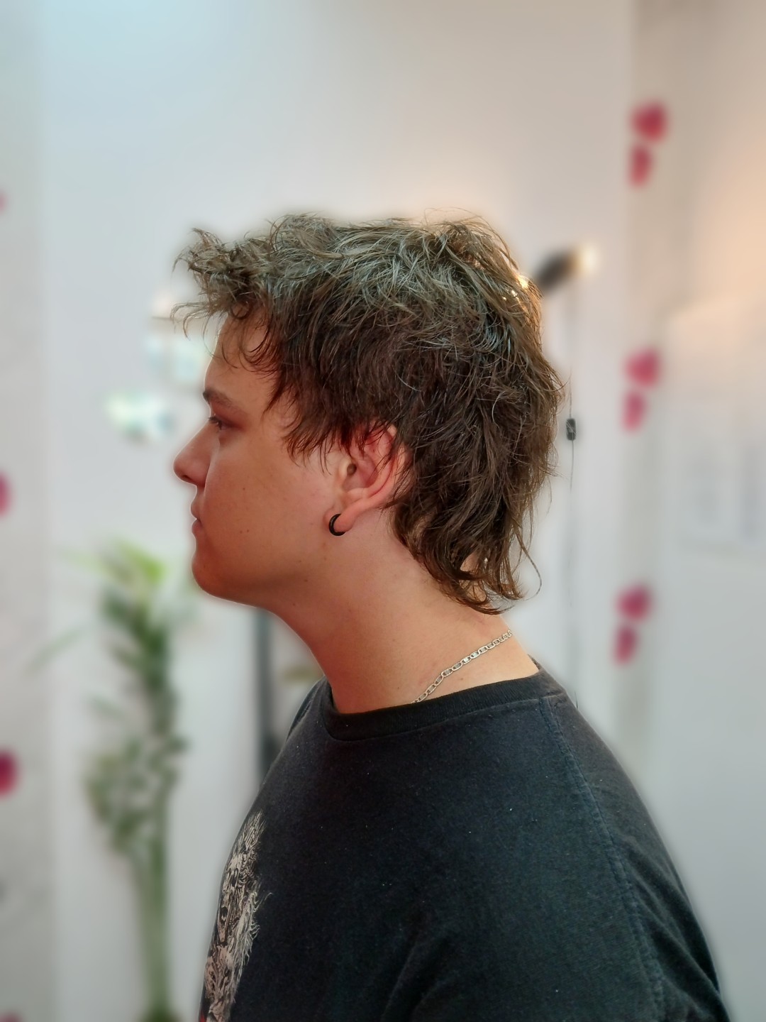 Šišanje + pranje kose - kratka kosa - Hairrific, Novi Sad Žensko šišanje Frizerski saloni Žensko šišanje, Novi Sad, Centar - Stari grad