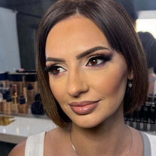 Beauty by Ivona Plus #nis Make-up / šminkanje Profesionalna večernja / dnevna šminka - sa trepavi