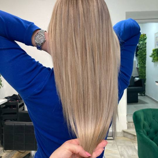 Atelje Glossy Hair #beograd Pramenovi Pramenovi na foliju - duga kosa