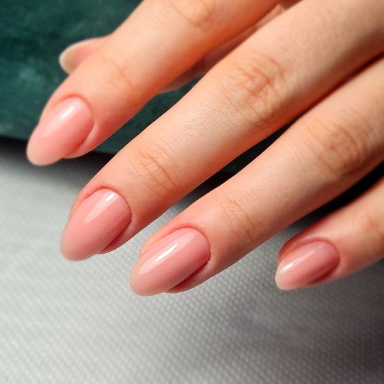 Aurelia beauty #beograd Manikir Ojačavanje noktiju rubber bazom / gelom