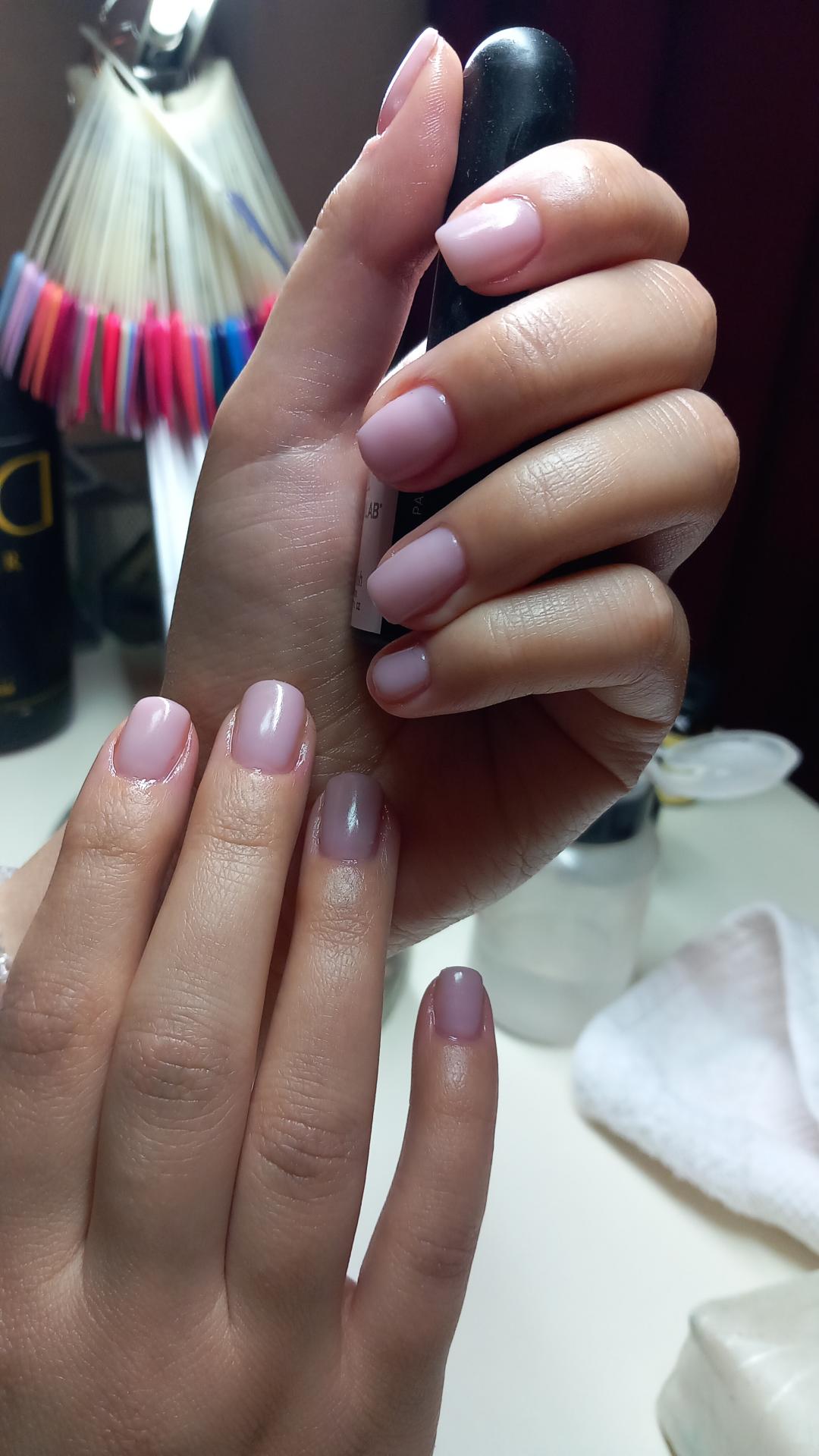 Ojačavanje prirodnih noktiju gelom + gel lak - Eleonora, Beograd Ojačavanje noktiju Nokti Ojačavanje noktiju, Beograd, Novi Beograd blokovi, Belville, Savski kej