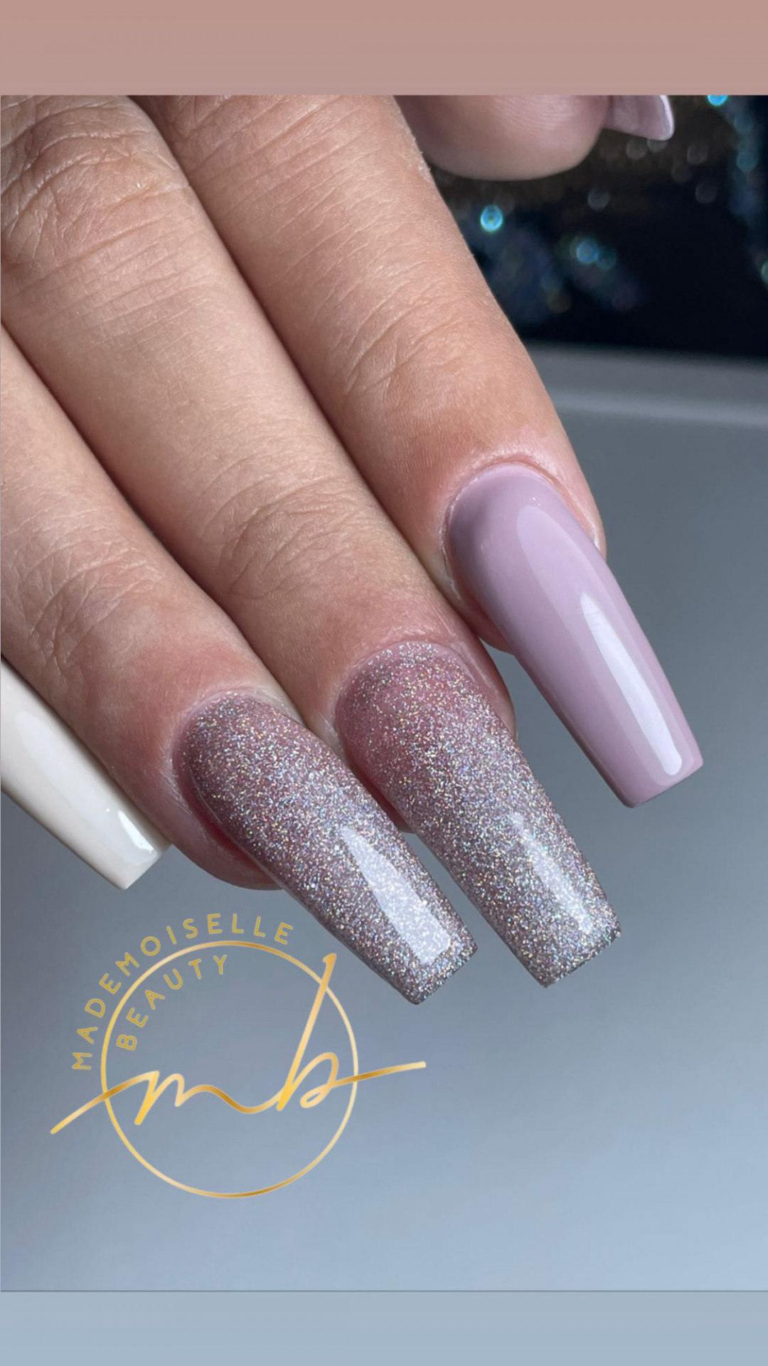 Mademoiselle Beauty #beograd Izlivanje noktiju Izlivanje noktiju gelom - L dužina