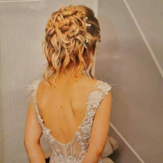 Beauty Team #novisad Podignuta raskosna pundja za sve prilike. Drage buduce mlade kume vreme je da z