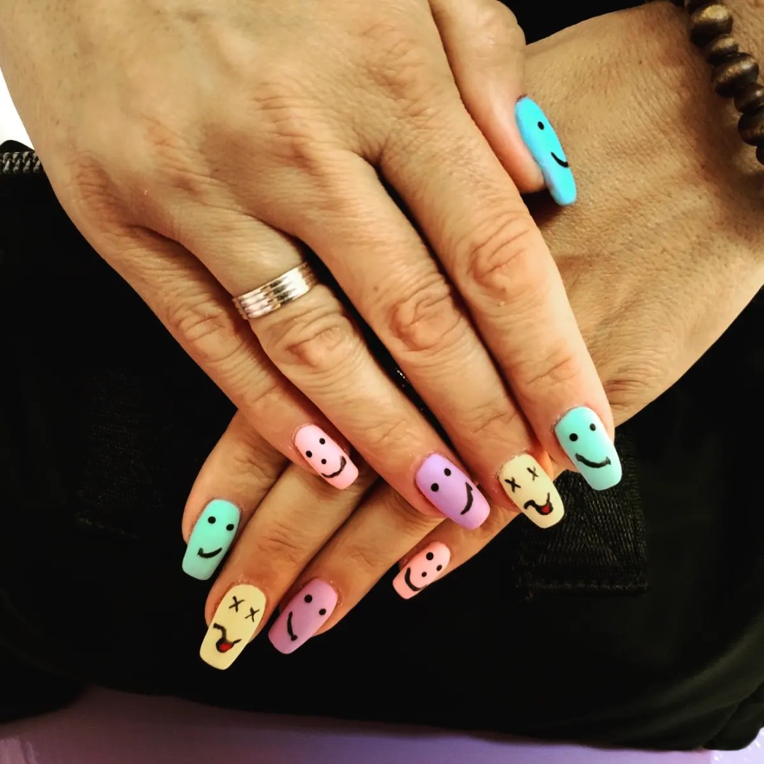 Taci nail art #beograd Ojačavanje noktiju Ojačavanje prirodnih noktiju gelom