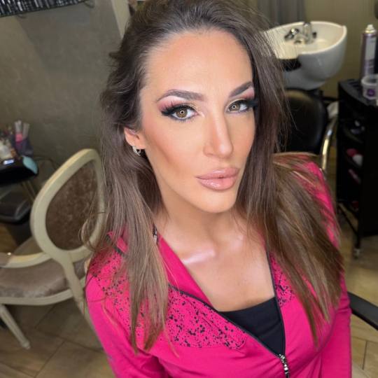 Bibi beauty centar #beograd Make-up / šminkanje Profesionalno šminkanje + veštačke trepavice Pro