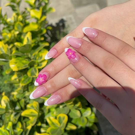 The Goddess dresses & makeover studio #beograd Izlivanje noktiju Korekcija izlivanja noktiju gelom -