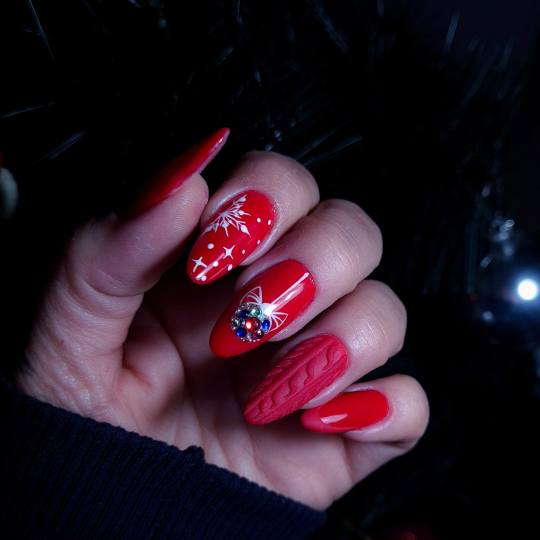 Elite Queens #beograd Izlivanje noktiju Izlivanje noktiju gelom + manikir - XL dužina noktiju