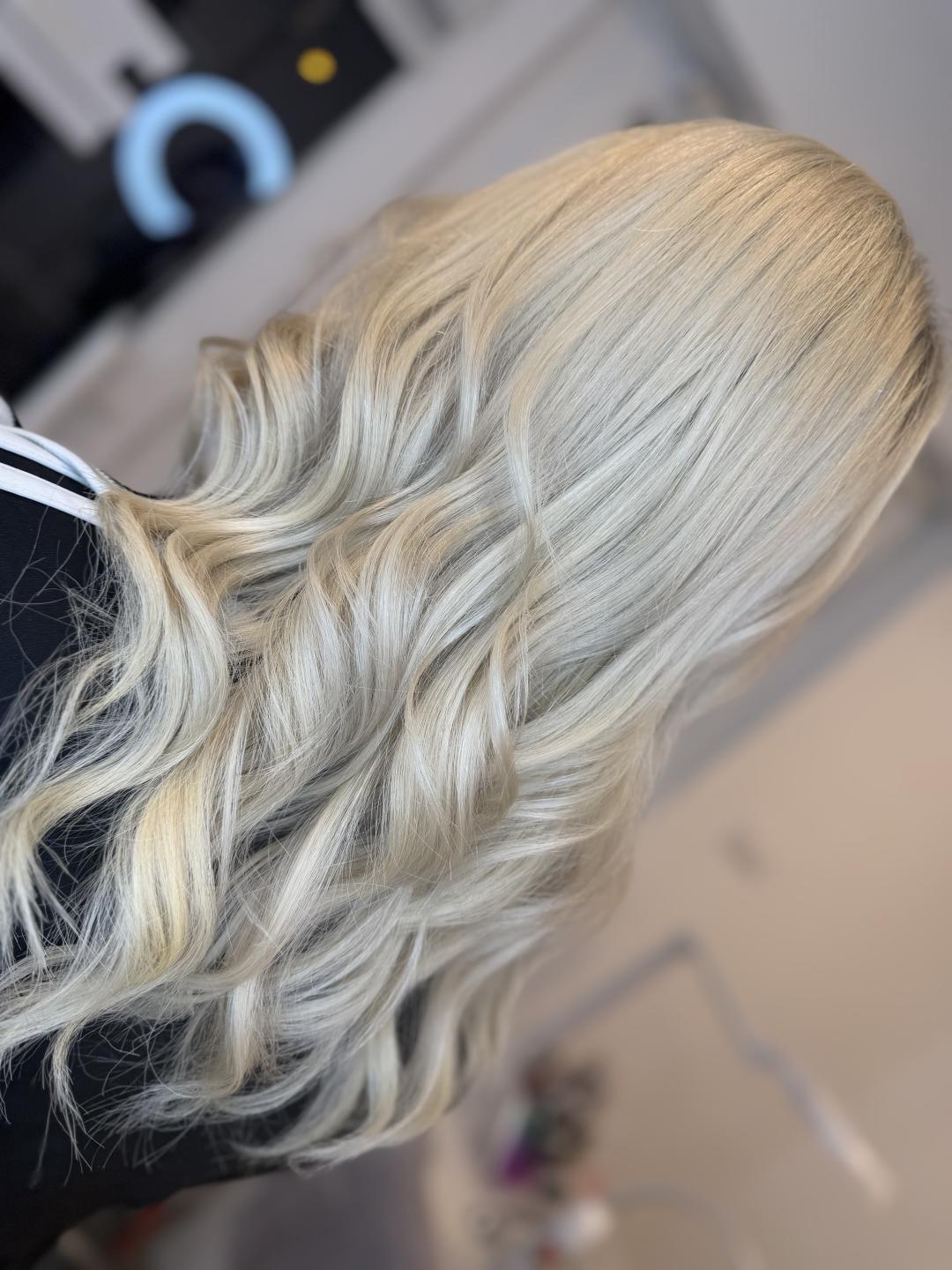 Mo-star-s 5 #beograd Feniranje i stilizovanje Feniranje na talase - duga kosa