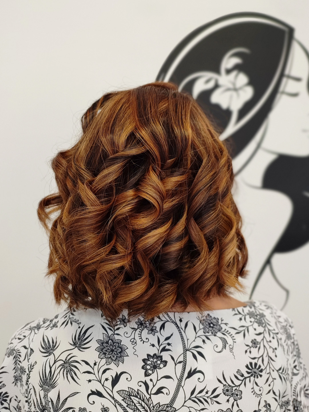 Infinity Hair #novisad Feniranje i stilizovanje Talasi na peglu bez pranja - kosa srednje dužine