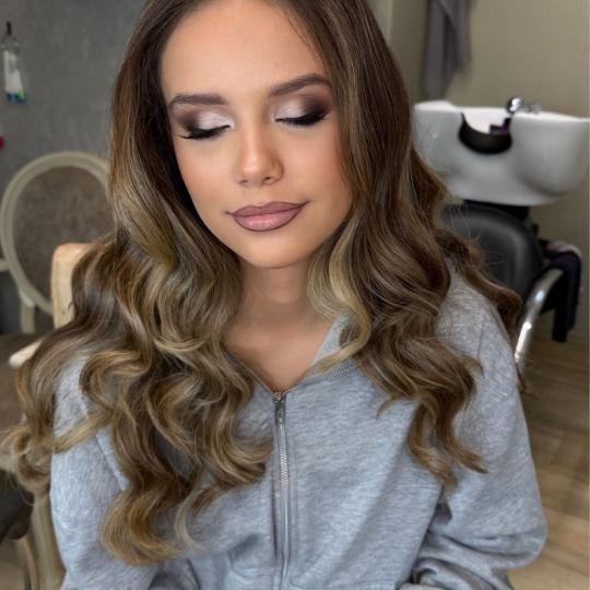 Bibi beauty centar #beograd Make-up / šminkanje Profesionalno šminkanje + veštačke trepavice + s