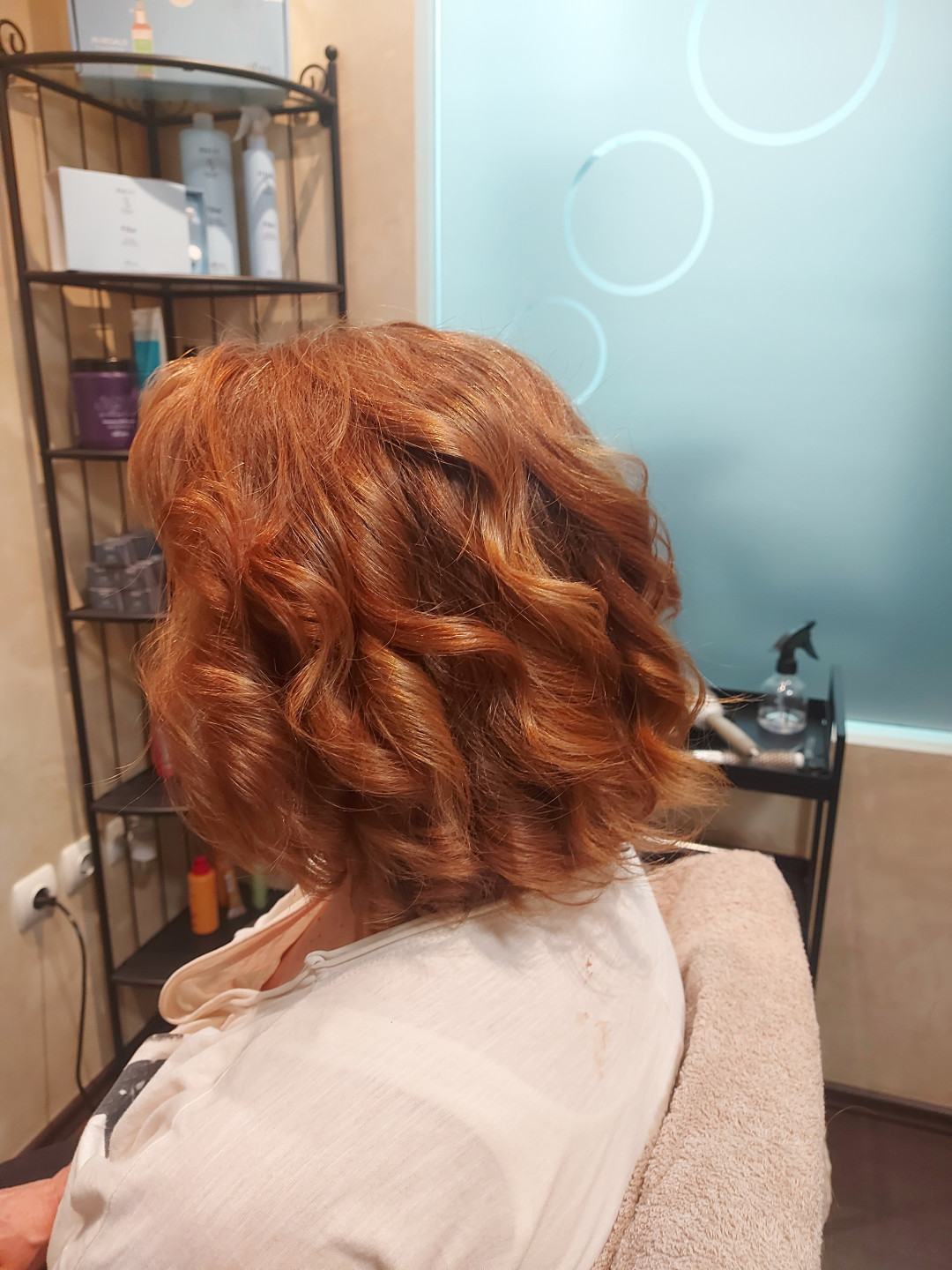 Beautystudio Dasha #beograd Feniranje i stilizovanje Feniranje na talase - kosa srednje dužine