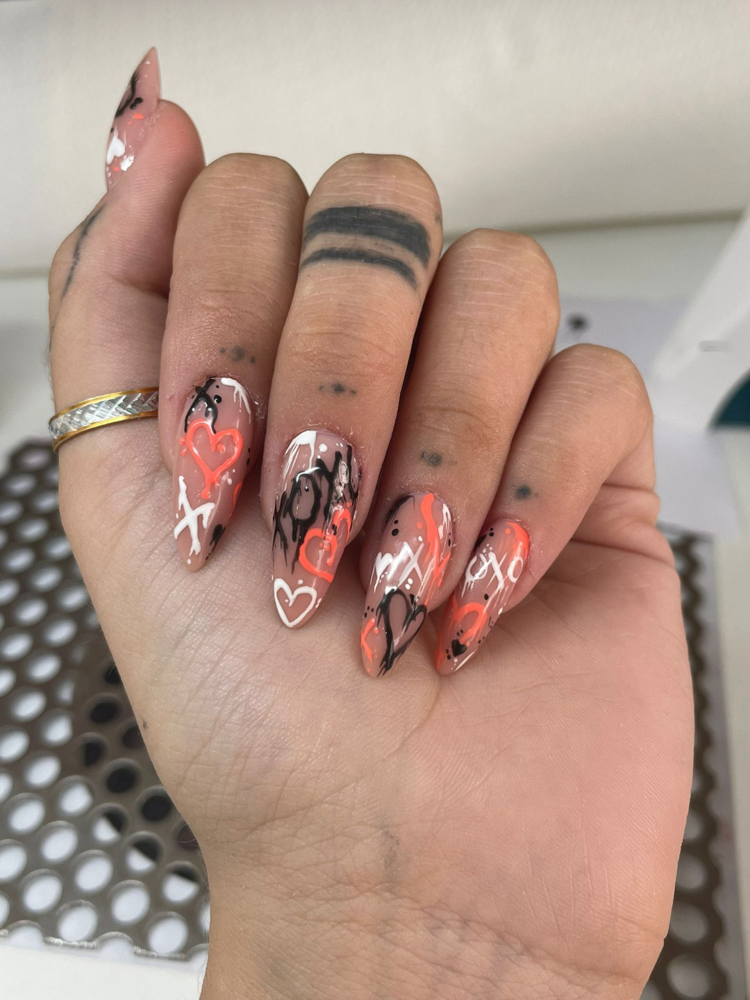 Bling Bling Nails and Lashes #beograd Nadogradnja trepavica Iscrtavanje nokta