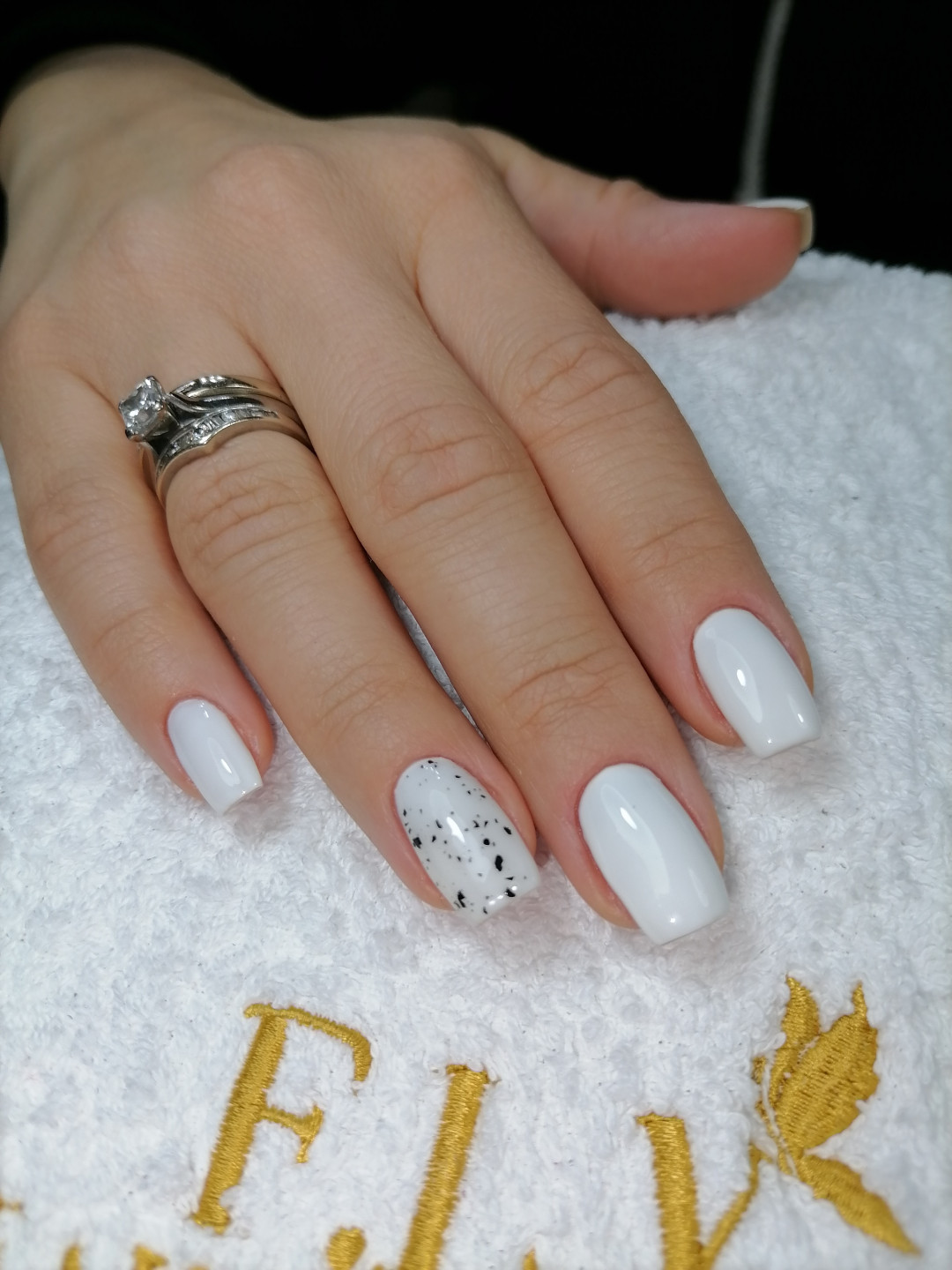 F.L.Y. Beauty Beograd #beograd Manikir Ruski manikir + ojačavanje noktiju + gel lak (rubber baza)