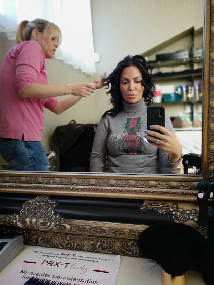 Feniranje na ravno / lokne - kosa srednje dužine - Bibi beauty centar, Beograd Feniranje i stilizovanje Frizerski saloni Feniranje i stilizovanje, Beograd, Banovo brdo