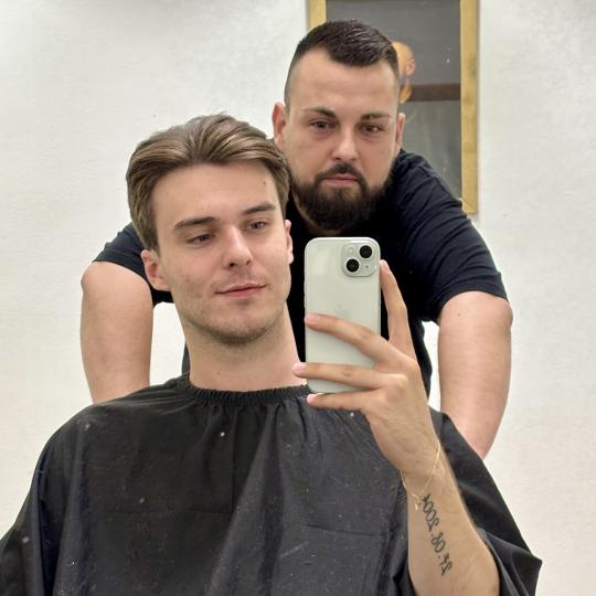 Vronski #cicevac Muško šišanje Muško šišanje + sređivanje brade