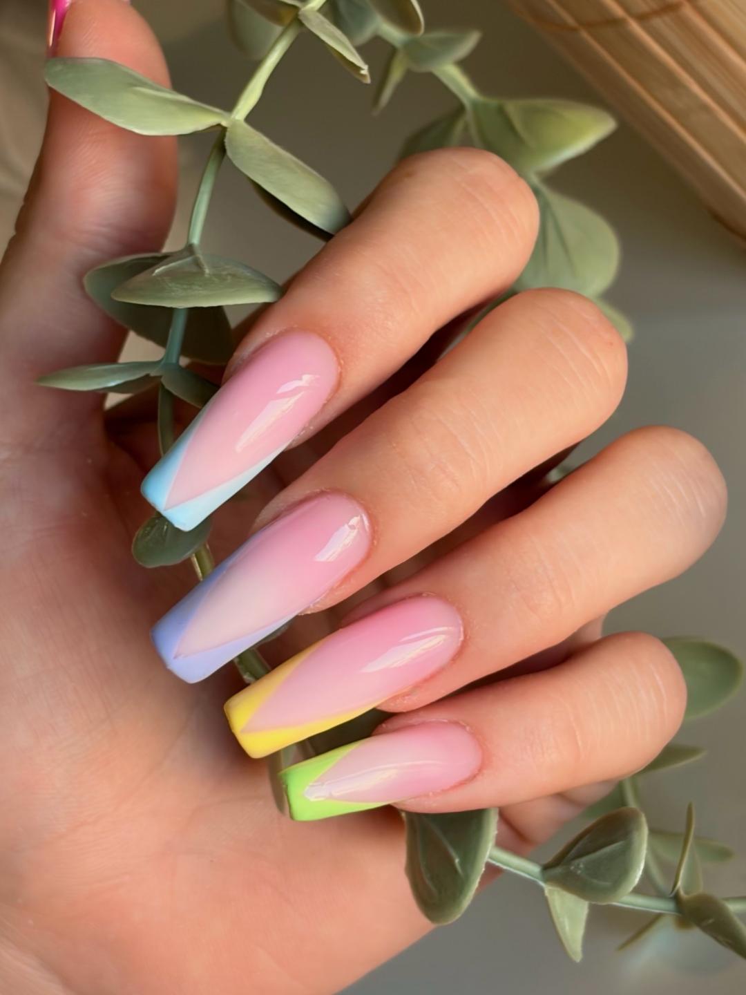 Korekcija noktiju - L dužina - Almari Beauty Concept, Kragujevac Korekcija noktiju Nokti Korekcija noktiju, Kragujevac, Centar