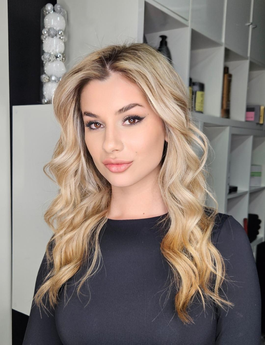 Pramenovi na foliju - kosa do polovine leđa - Butik Lepote, Beograd Pramenovi Frizerski saloni Pramenovi, Beograd, Vukov spomenik, Đeram