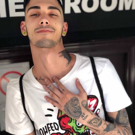 Headroom #beograd Muško šišanje Muško šišanje makazama + mašinicom ✂Nikola