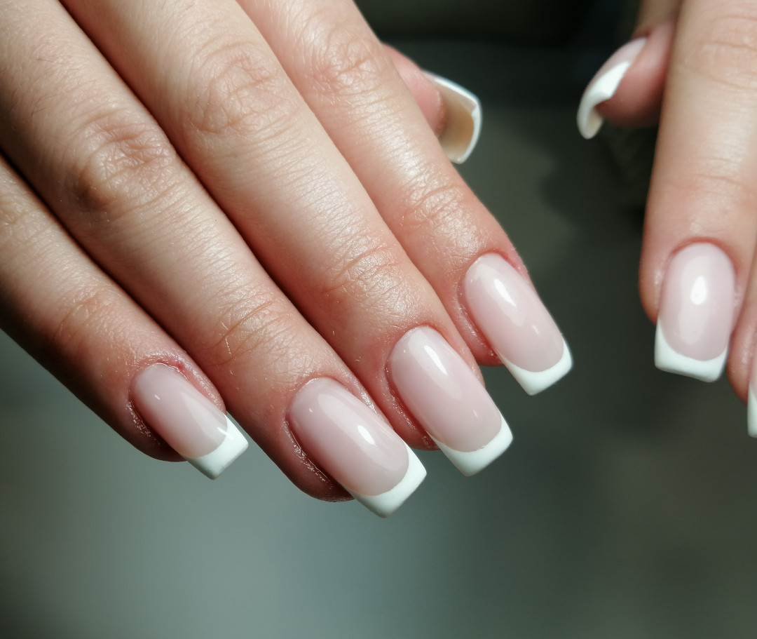 Nail office - TC BIG Rakovica #beograd Korekcija noktiju Korekcija noktiju gelom + french - S dužina