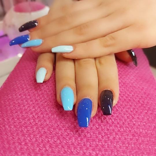 Plavi Anđeo #beograd Izlivanje noktiju Korekcija izlivanja noktiju gelom - L dužina