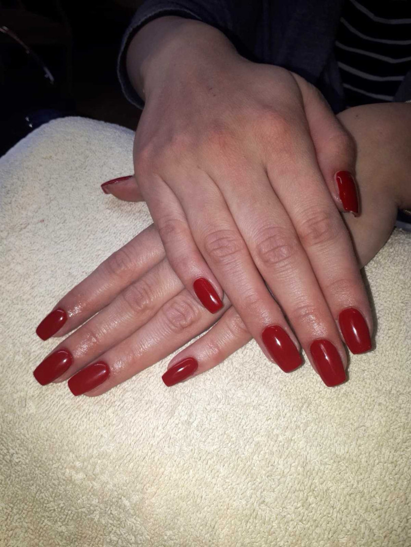 Ojačavanje prirodnih noktiju gelom - Bibi beauty centar, Beograd Manikir Nokti Manikir, Beograd, Banovo brdo