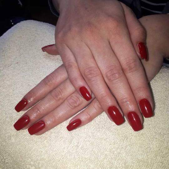 Bibi beauty centar #beograd Manikir Ojačavanje prirodnih noktiju gelom gel lak by BiBi