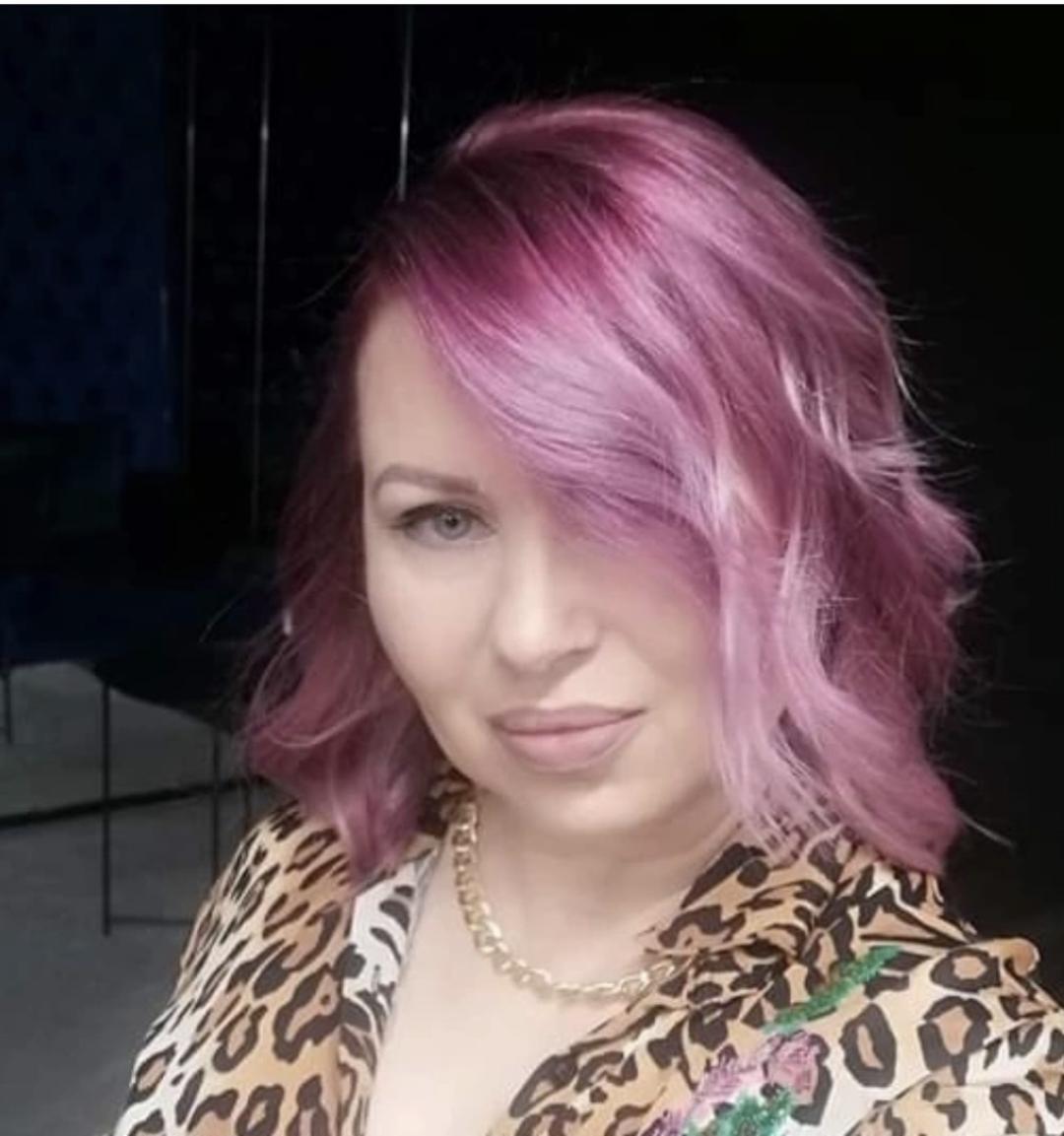 Farbanje cele dužine - kosa srednje dužine - Bellezza e Colori, Beograd Farbanje kose Frizerski saloni Farbanje kose, Beograd, Slavija, Autokomanda, Neimar