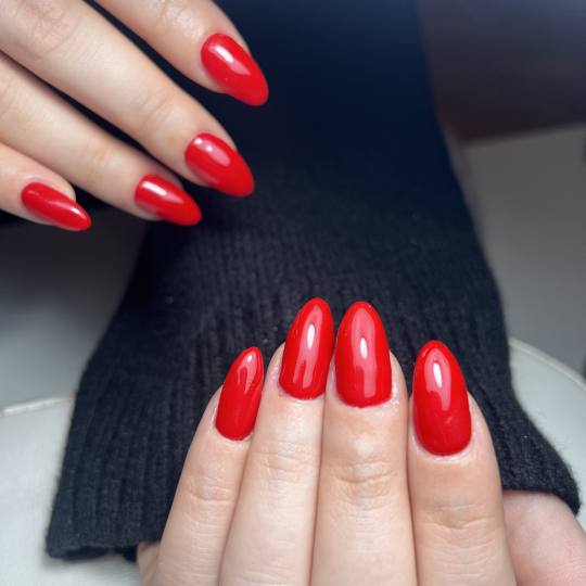 Let's go Ladies #beograd Manikir Aparatni manikir + izlivanje noktiju gelom - srednja dužina n